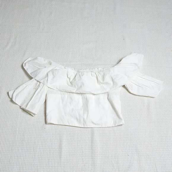 Zara Tops - BRAND NEW LIMITED EDITION ZARA RUFFLE CROP TOP FOR SUMMER